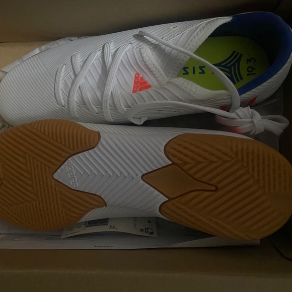 Indoor Soccer Cleats - Picture 3 of 5